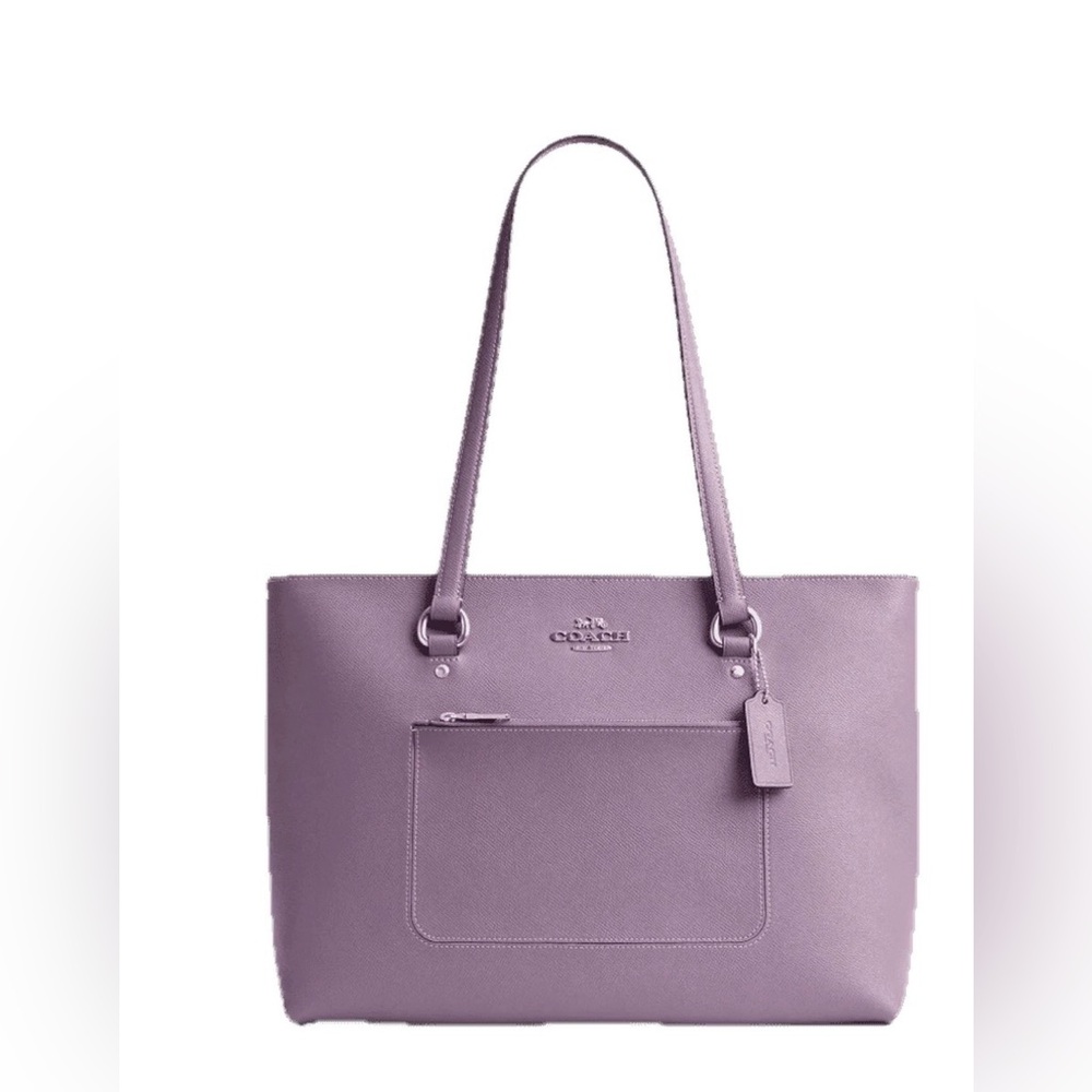 ✨ Coach Jasmine Station Tote ✨